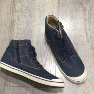 Woman’s shoes